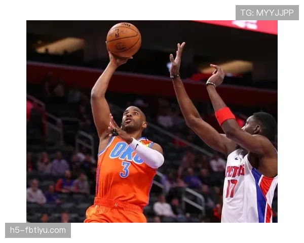 保罗挡拆组织效率提升明显，助队关键时刻得分爆发